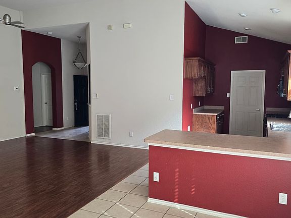 4th image of 2404 Charisma Dr