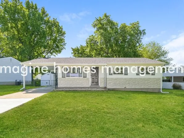 12068 Charleston Dr, Maryland Heights, MO 63043