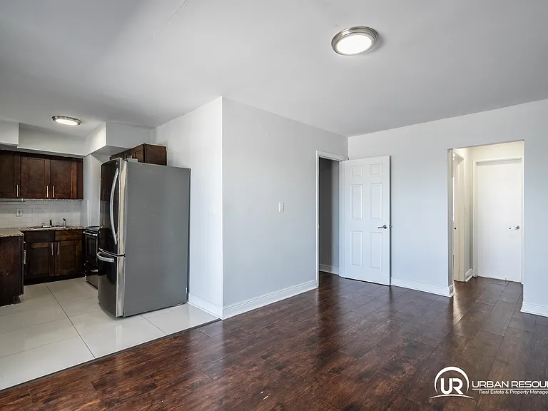 7931 East Dr #305 — Photo 12