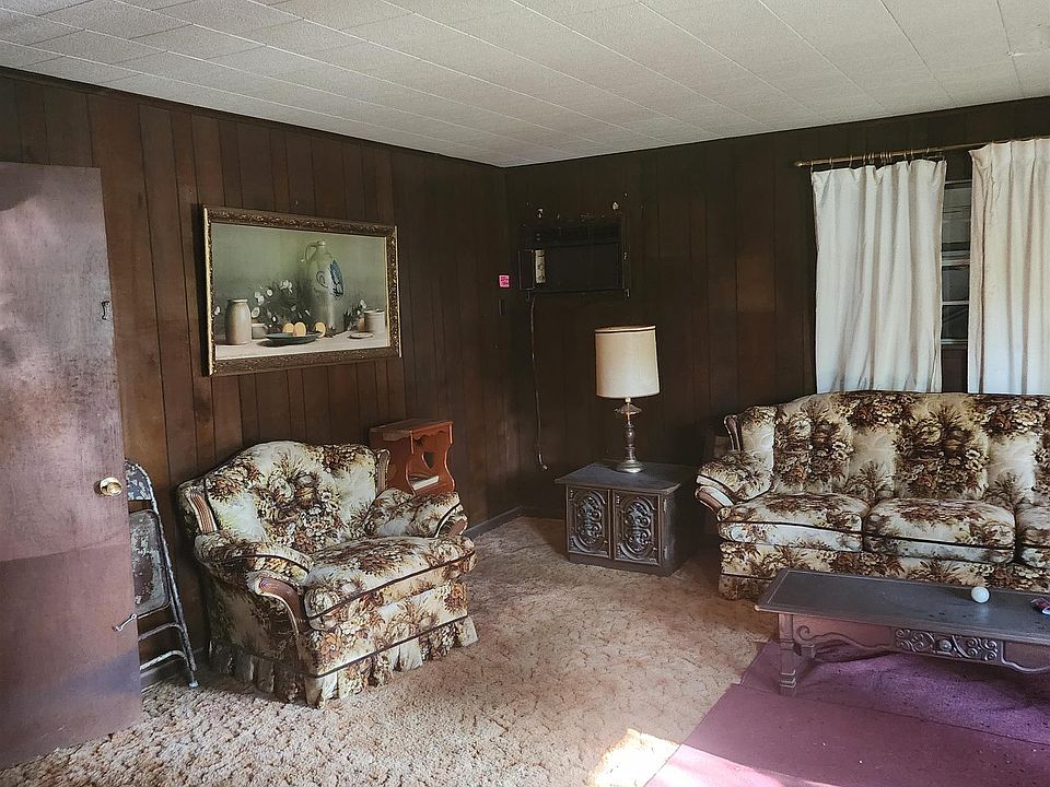 2nd image of 108 Blenden Dr