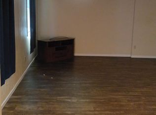 1320 E Lieg Ave APT 5, Shawano, WI 54166