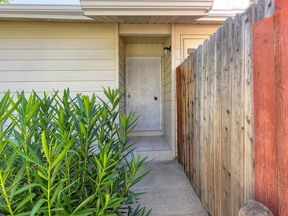 Welcome to 5712 Revelstok Dr!