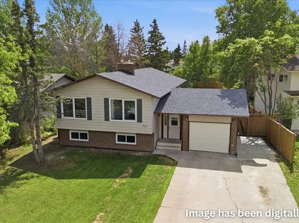 9721 N 75th Ave, Grande Prairie, AB T8V 4X1
