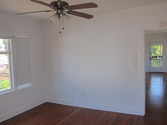 5th image of 514 1/2 Junipero Ave