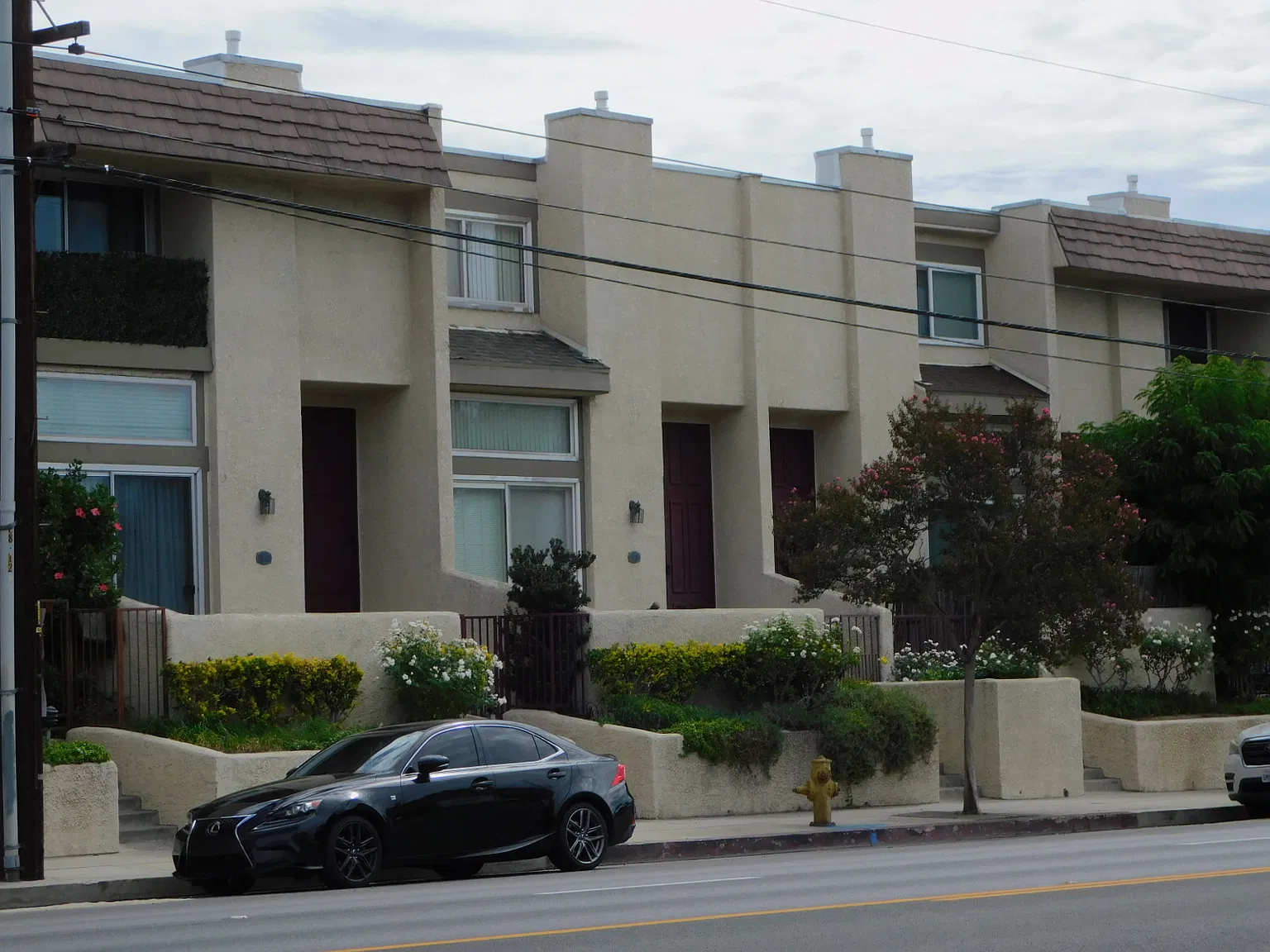 3 bed, 1474 sqft, $3,650 — Photo 1