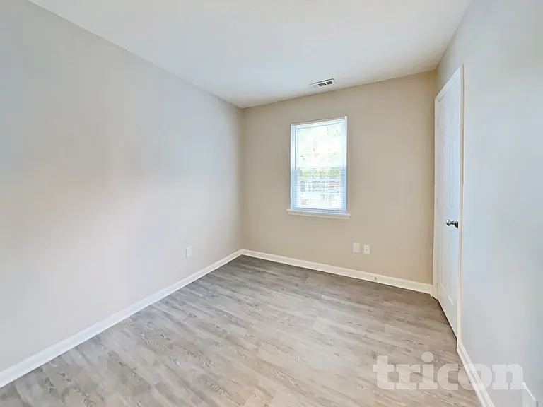 7307 Hooksett Ct — Photo 10