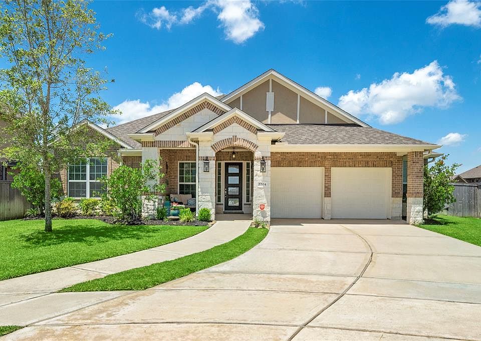 1st image of 2204 Rocky Shores Ln