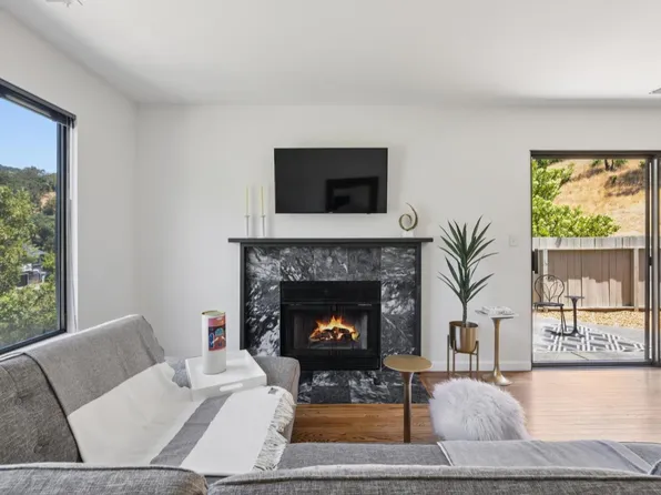 1 Somerset Place, Novato, CA 94945