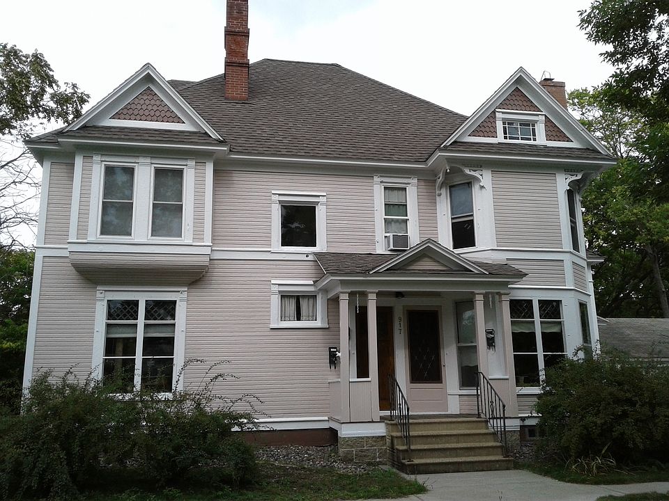 917 Oxford Avenue