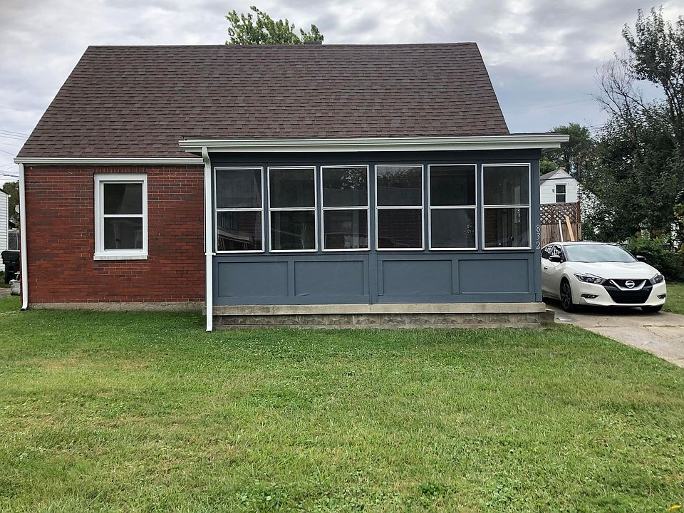 1st image of 832 Lyman Ave