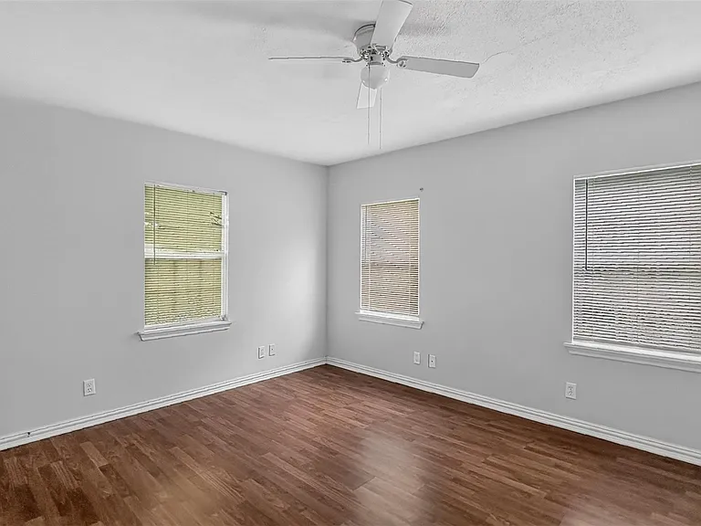1118 Hunter Dr #A — Photo 7