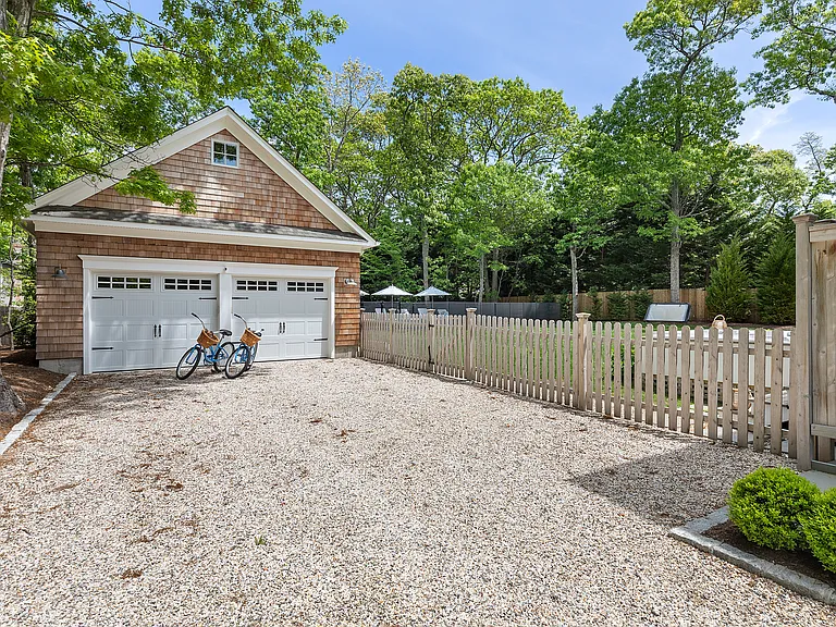127 Tyrone Dr — Photo 20