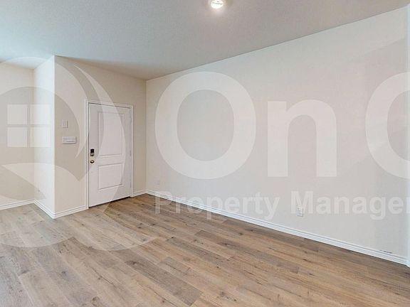 5th image of 1940 Hellams Ln