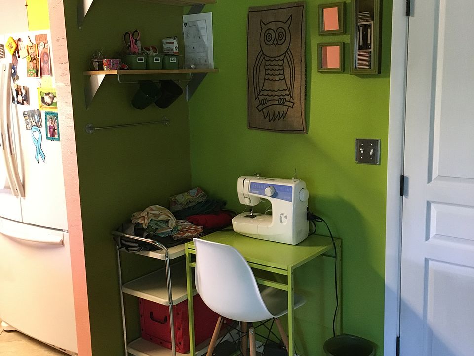 Den/ bonus room