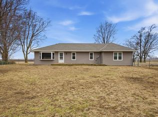 7166 State Route T Hwy, Amazonia, MO 64421