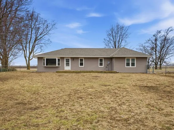 7166 State Route T Hwy, Amazonia, MO 64421