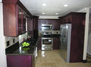 9725 Hinsdale St, Santee, CA 92071