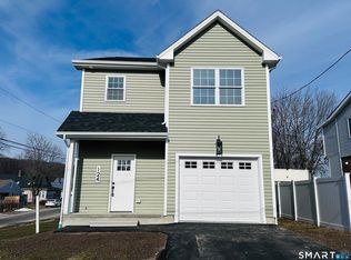 124 Highlawn Street, Waterbury, CT 06705