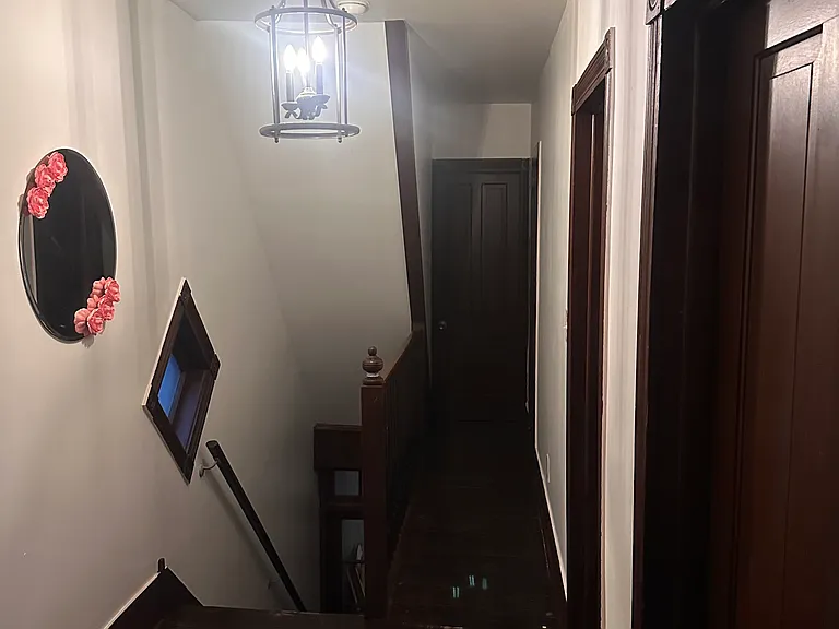 212 Lackawanna Ave — Photo 8