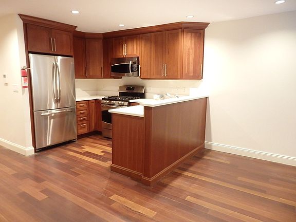 3rd image of 451 W 47th St APT 1