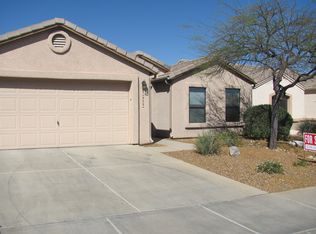 8576 S Compass Dr, Tucson, AZ 85756