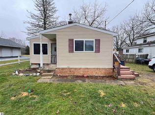 310 Sherwood St, Holly, MI