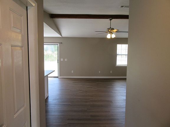 4th image of 1613 Minnesota Ave