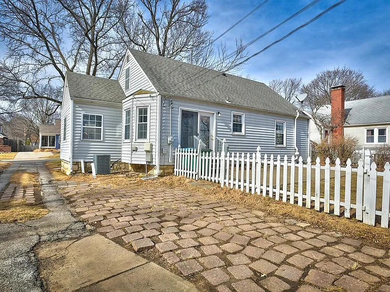 5633 Granada St — Photo 31
