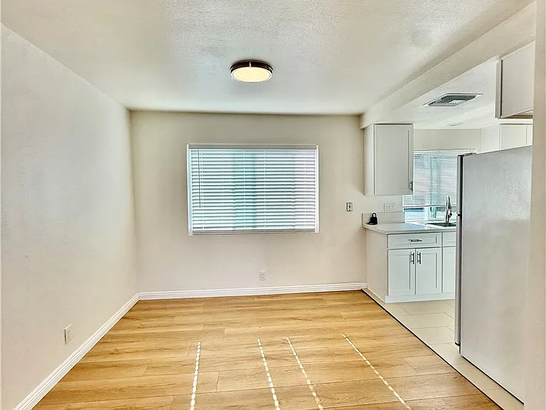 621 N Alhambra Ave — Photo 3