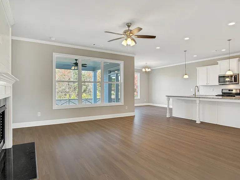 5157 Parkwood Dr — Photo 6