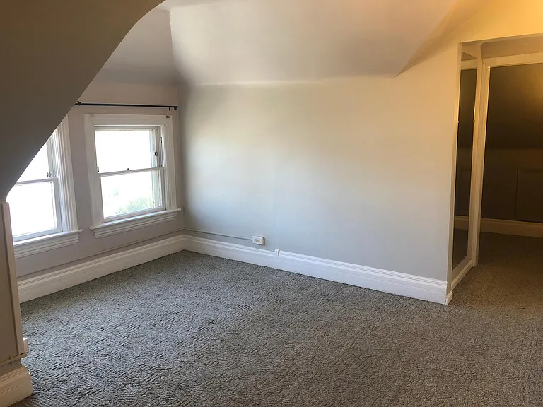245 N Sherman St #B — Photo 16