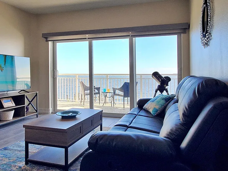 1805 Riverside Dr #205 — Photo 10