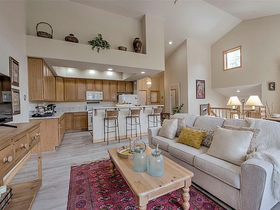 2nd image of 476 Highwood Circle UNIT 23