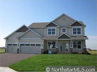 9530 Dunes Ln S, Cottage Grove, MN 55016