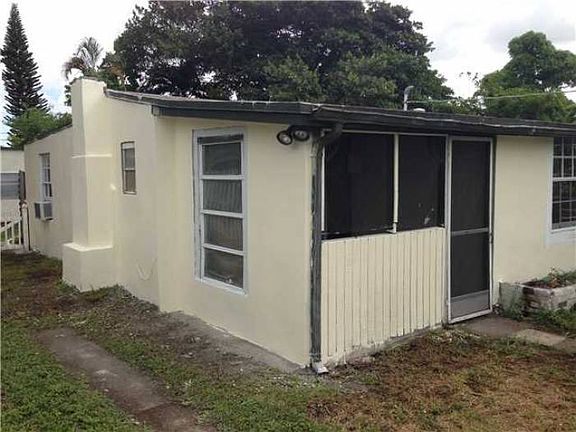 2nd image of 3612 SW 12th Ct