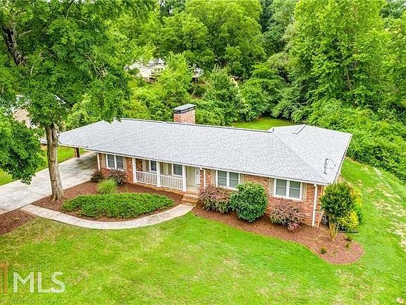 2nd image of 591 Hillandale Cir