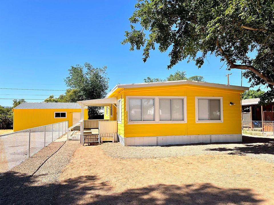 1st image of 3078 E Hearne Ave