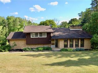 360 Dinnerbell Rd, Butler, PA 16002