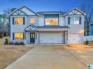 1404 N Wynlake Dr, Alabaster, AL 35007