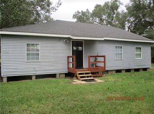 21445 Carpenters Landing Rd, Hammond, LA 70403