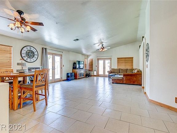 3rd image of 8304 Spruce Meadows Ave