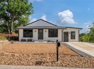 594 E South St, New Braunfels, TX 78130