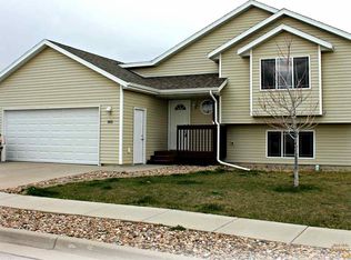 182 Adonia Ln, Rapid City, SD 57701
