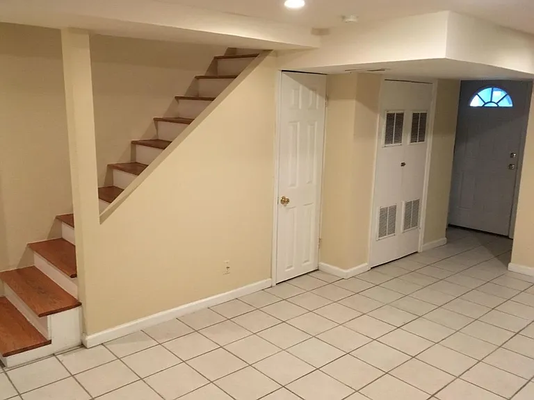 239 Evans Ln — Photo 12