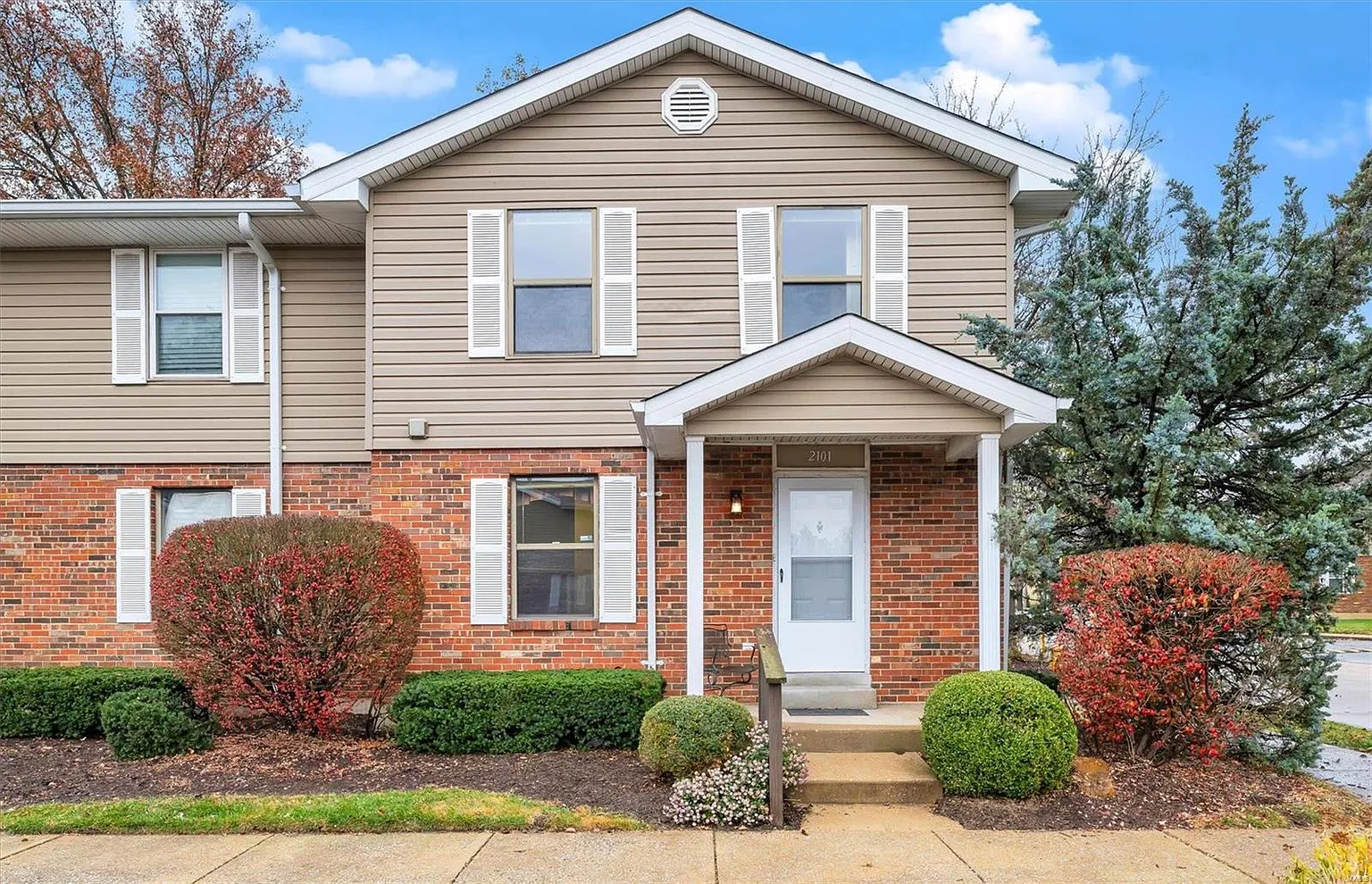 2101 New Sun Dr photo 1