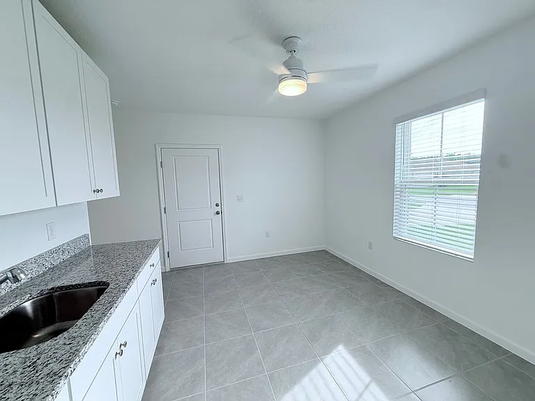 15393 SW 34th Court Rd — Photo 4