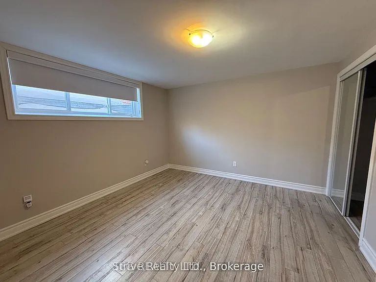 417 Henry St #LOWER — Photo 8