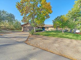 1525 Whippoorwill Dr, Lakewood, CO 80215