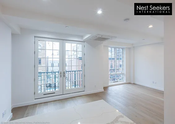 Rented by Nest Seekers International | media 29