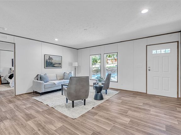 2nd image of 108 Parkview Rd